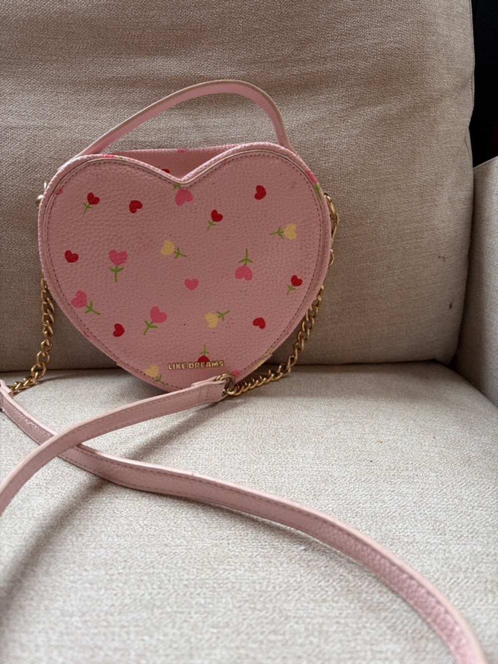 Like dreams Pink Heart-Shaped Crossbody Bag with Floral Print